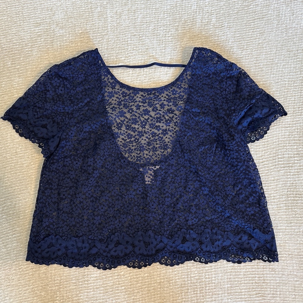 VICTORIA’S SECRET top